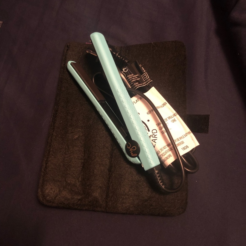 PYT Mini Hair Straightener in Teal